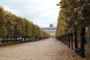 Romantic Escapades in Paris: Uncovering Enchanting Visits in the City of Love